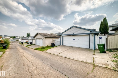 4520 149 Avenue Nw, Edmonton, AB 
