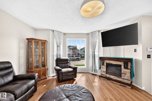 4520 149 Avenue Nw, Edmonton, AB 