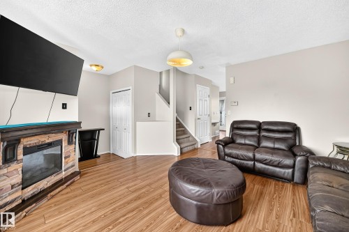 4520 149 Avenue Nw, Edmonton, AB 