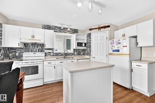4520 149 Avenue Nw, Edmonton, AB 