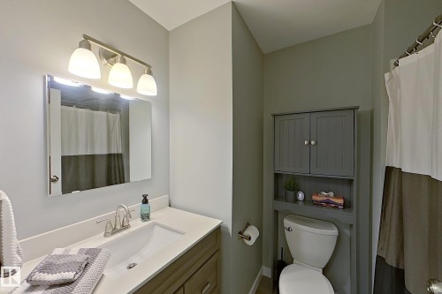 Bathroom - 16 Brunswick Crescent, St. Albert, AB - Indoor Photo Showing Bathroom