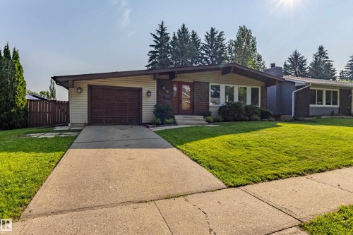 16 BRUNSWICK Crescent   St. Albert, AB T8N 2K6