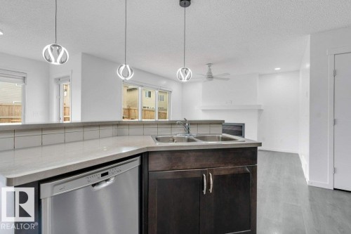 3007 13 Avenue Nw, Edmonton, AB 