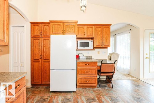 4720 51 Street, Camrose, AB - Indoor Photo Showing Kitchen