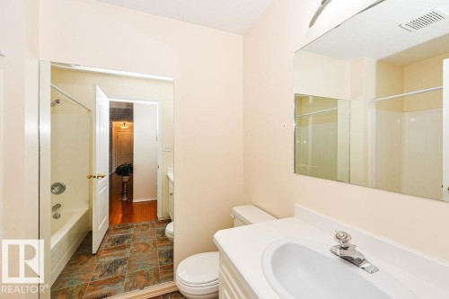 4720 51 Street, Camrose, AB - Indoor Photo Showing Bathroom