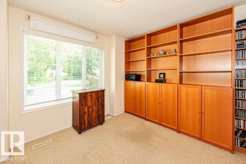 4720 51 Street, Camrose, AB - Indoor