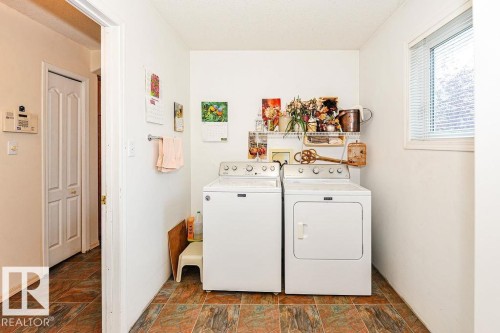 4720 51 Street, Camrose, AB - Indoor Photo Showing Laundry Room