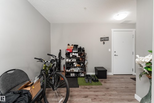 #302 2229 44 Av Nw, Edmonton, AB 