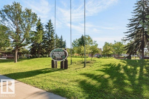 12007 104 Street Nw, Edmonton, AB 