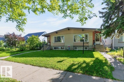 12007 104 Street Nw, Edmonton, AB 