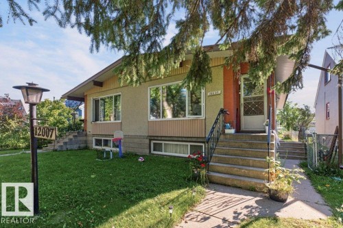 12007 104 Street Nw, Edmonton, AB 