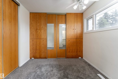 16029 95 Avenue Nw, Edmonton, AB 