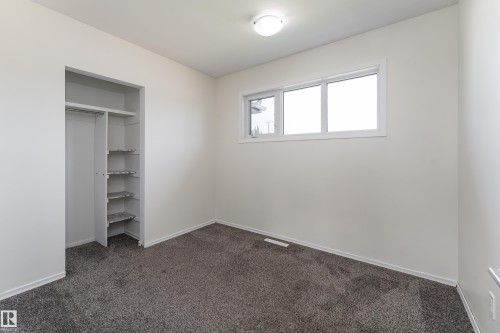 16029 95 Avenue Nw, Edmonton, AB 
