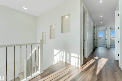 8418 Mayday Link Link Sw, Edmonton, AB 