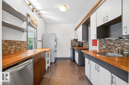8730 84 Avenue Nw, Edmonton, AB 