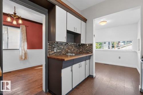 8730 84 Avenue Nw, Edmonton, AB 