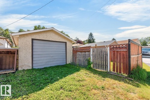 8730 84 Avenue Nw, Edmonton, AB 