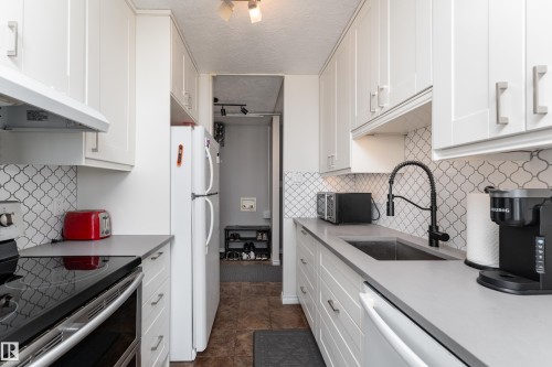 #1601 12141 Jasper Av Nw, Edmonton, AB 