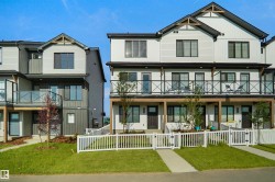 523 ASTER Drive NW  Edmonton, AB T6T 2N8