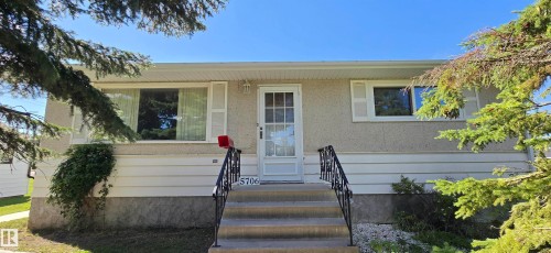 5706 52 Street   Vegreville, AB T9C 1J2