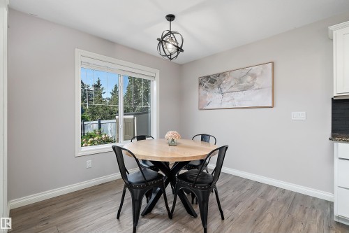 3893 Gallinger Loop Nw, Edmonton, AB 