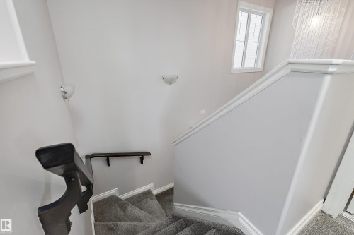 3893 Gallinger Loop Nw, Edmonton, AB 