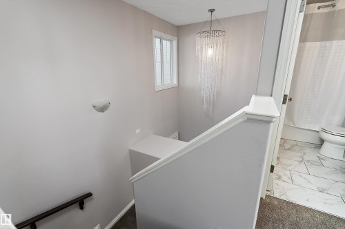 3893 Gallinger Loop Nw, Edmonton, AB 