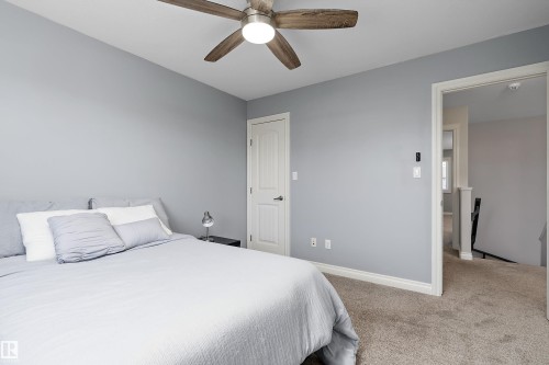 3893 Gallinger Loop Nw, Edmonton, AB 