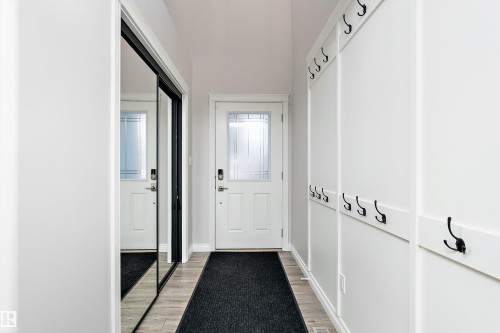 3893 Gallinger Loop Nw, Edmonton, AB 