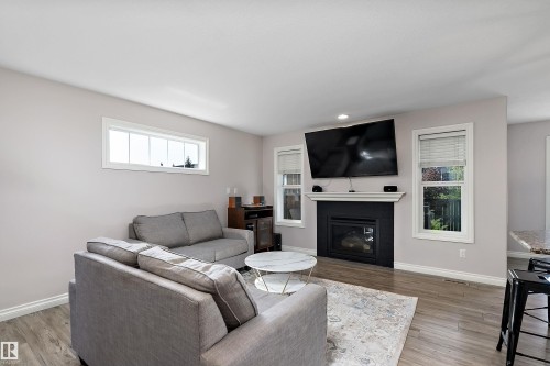3893 Gallinger Loop Nw, Edmonton, AB 