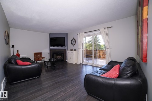 #27 9505 176 St Nw, Edmonton, AB 