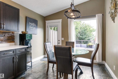 15309 138B Street Nw, Edmonton, AB - Indoor Photo Showing Dining Room