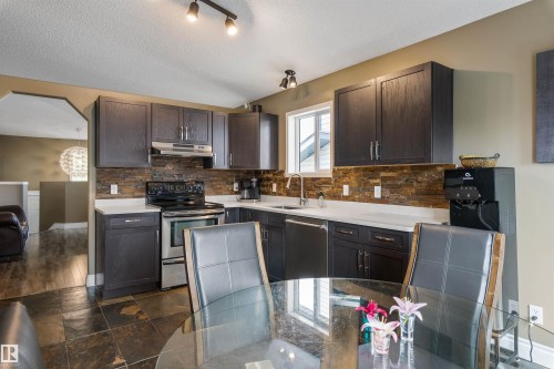 15309 138B Street Nw, Edmonton, AB - Indoor Photo Showing Kitchen