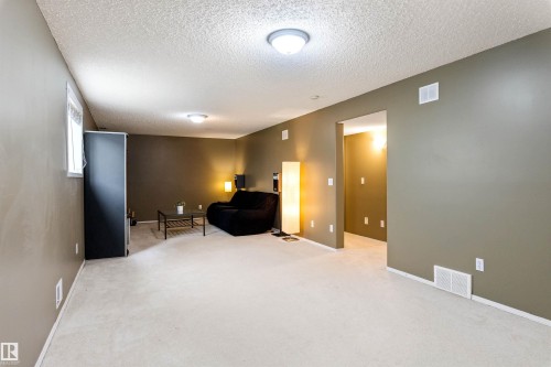15309 138B Street Nw, Edmonton, AB - Indoor Photo Showing Other Room
