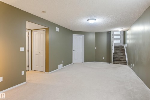 15309 138B Street Nw, Edmonton, AB - Indoor Photo Showing Other Room