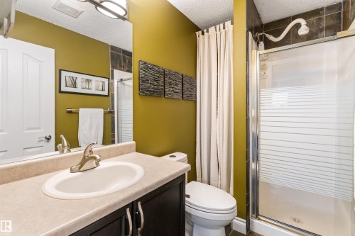 15309 138B Street Nw, Edmonton, AB - Indoor Photo Showing Bathroom