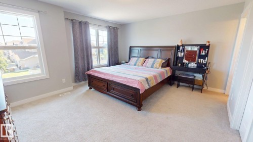 7304 Edgemont Way Nw, Edmonton, AB 