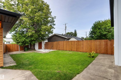 4704 106A Avenue Nw, Edmonton, AB 