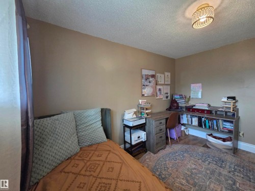 623 Willow Court Nw, Edmonton, AB 
