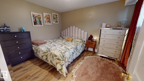 623 Willow Court Nw, Edmonton, AB 