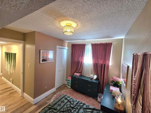 623 Willow Court Nw, Edmonton, AB 