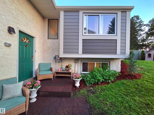 623 Willow Court Nw, Edmonton, AB 