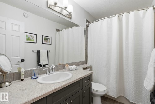 12825 207 Street Nw, Edmonton, AB 
