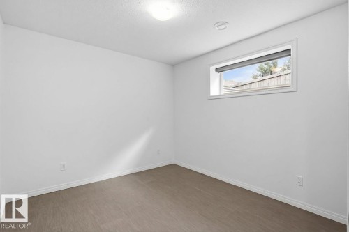 12825 207 Street Nw, Edmonton, AB 