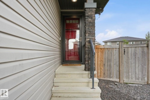 12825 207 Street Nw, Edmonton, AB 