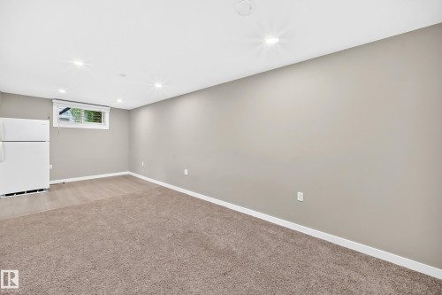 12730 90 Street Nw, Edmonton, AB 