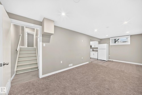 12730 90 Street Nw, Edmonton, AB 