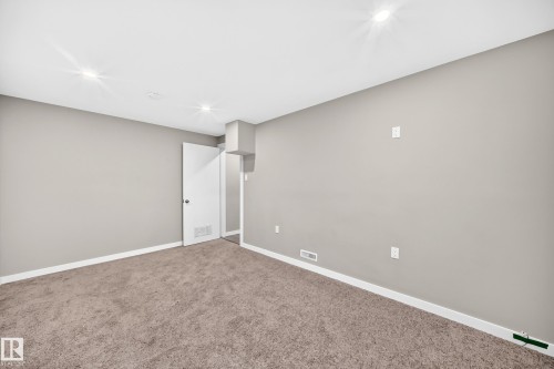 12730 90 Street Nw, Edmonton, AB 