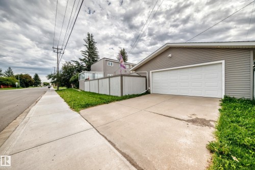 12730 90 Street Nw, Edmonton, AB 