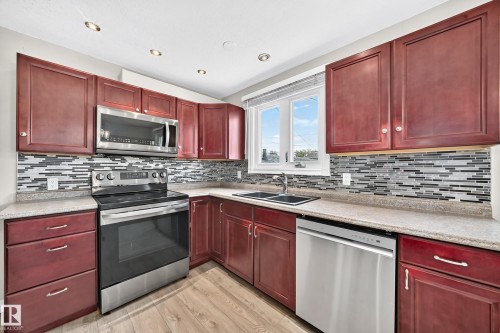 12730 90 Street Nw, Edmonton, AB 